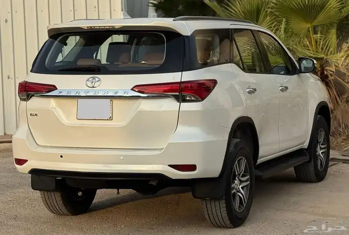 تويوتا فورشنر GX بنزين V4 دبل 2018 12