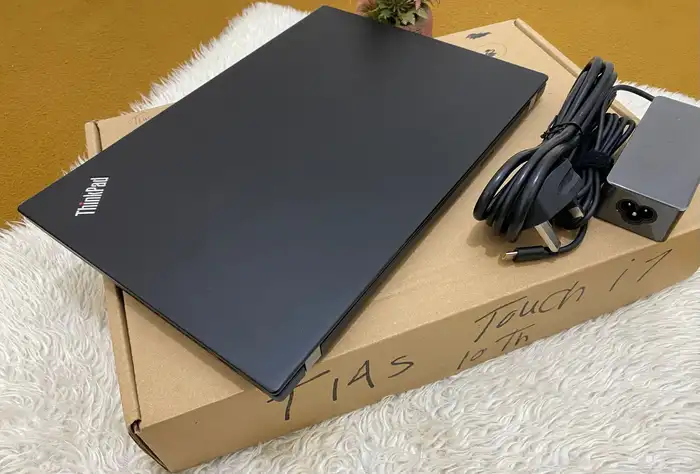 لابتوب لينوفو Thinkpad T14 series شاشه لمس 25