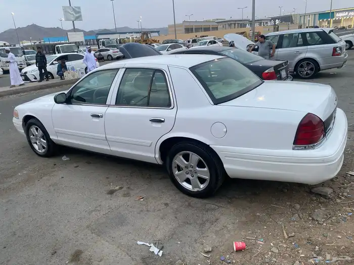 فورد فكتوريا سعودي 2012 للبيع 13