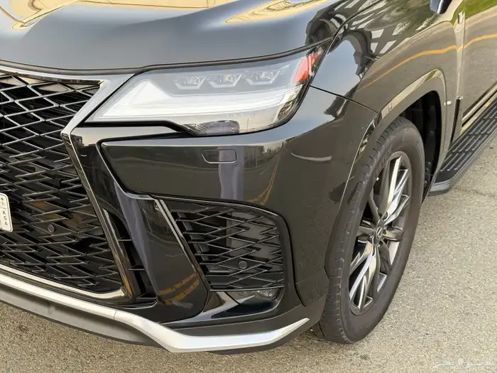 جيب لكزس LX600 2023 F SPORT - سعودي 10