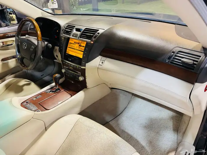 لكزس ( LS 460 ( 2011 7
