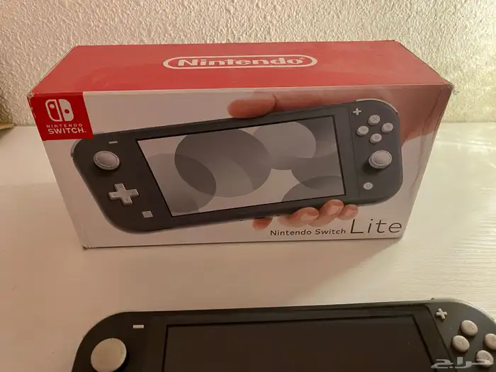Nintendo Switch Lite نظيف   MicroSD 167GB 5