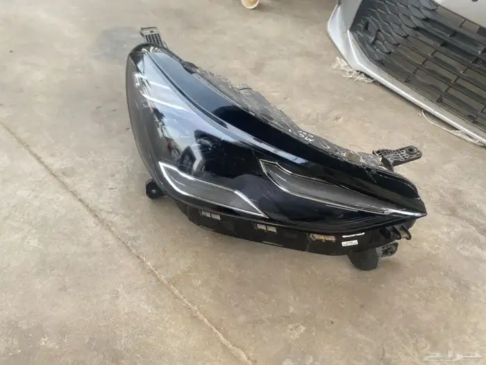 شمعه يمين MG MG 1 1