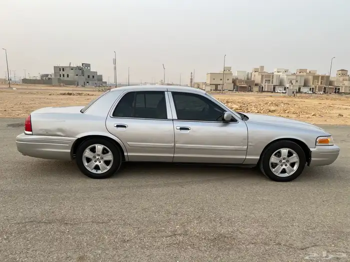 فورد فكتوريا بدي بلد 8
