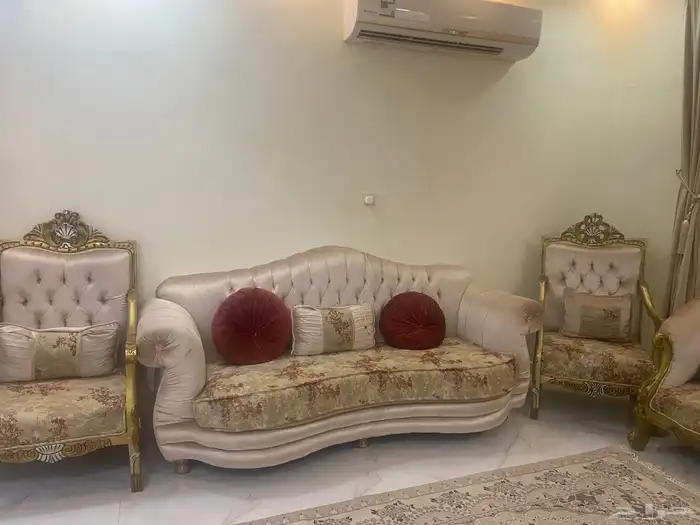 مجلس كلاسيكي للبيع 1