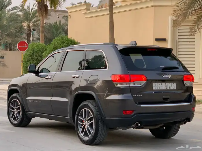 جراند شروكي 2018 فل كامل LIMITED 16