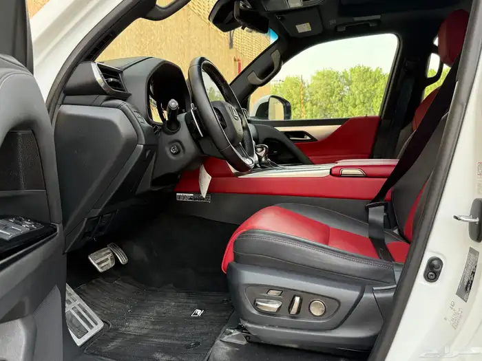 لكزس LX600 2023 F-SPORT 22