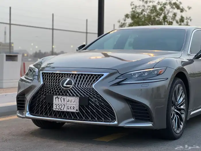 لكزس LS 500 فل كامل 2018 سعودي صيانات شركه 3