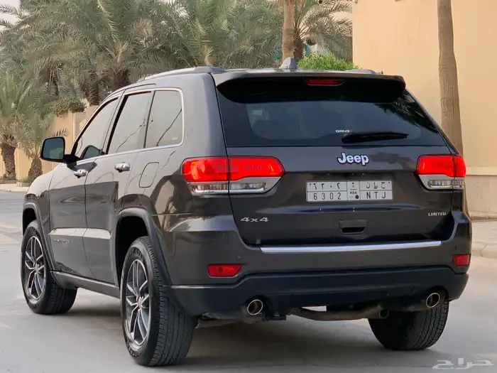 جراند شروكي 2018 فل كامل LIMITED 17