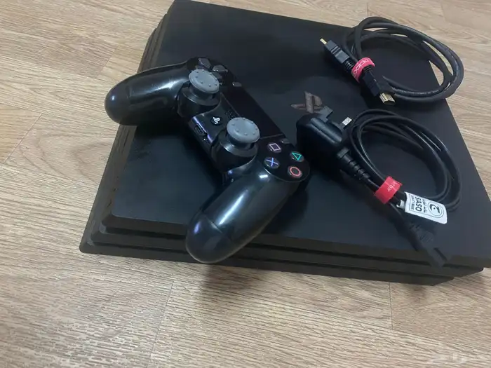 للبيع بلاستيشن 4 برو 4K 6