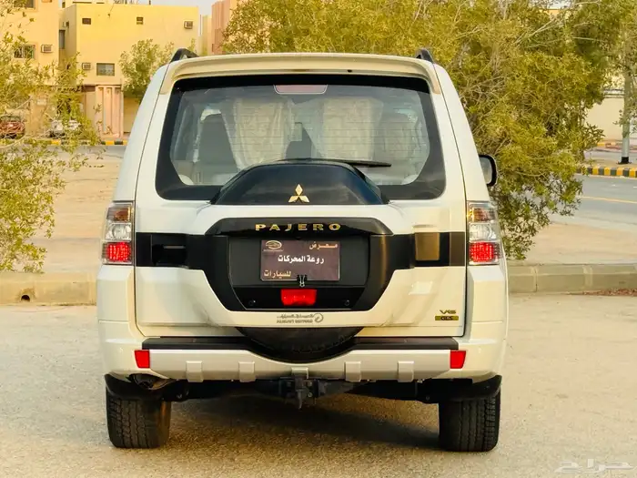 ميتسوبيشي باجيرو فل كامل علامه ذهبيه 7