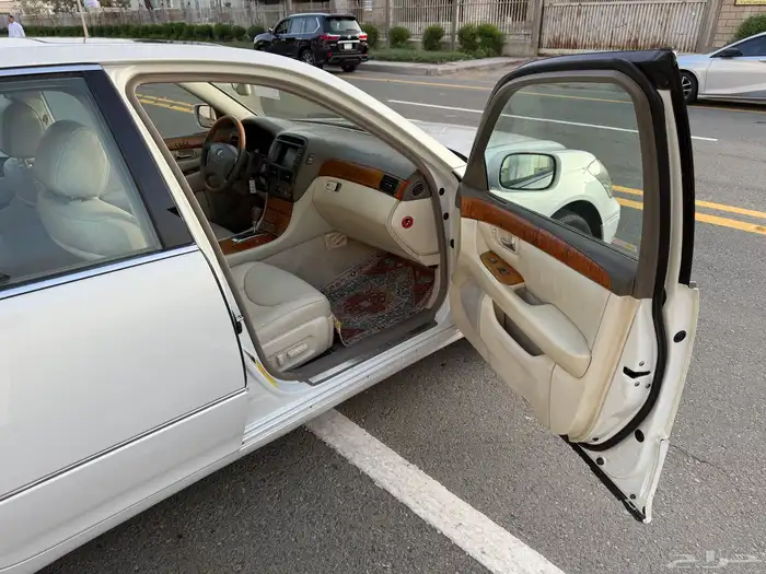 لكزس LS430 2005 سعودي - مخزنه 17