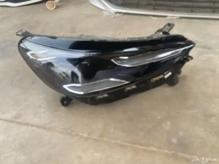شمعه يمين MG MG 1 0