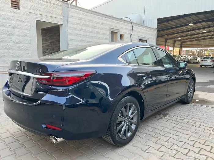 مازدا6 2023 نص فل ممشى 23.000 فقط لدى قمة الاطلال 7
