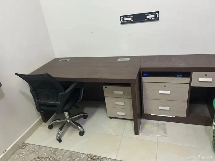 مكتب للبيع 0