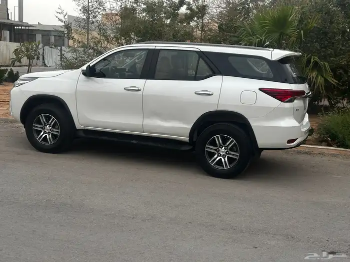 تويوتا فورشينر تويوتا نظيف موديل 2019 7