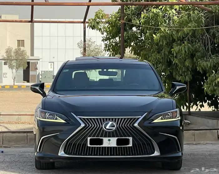 لكزس-ES300h-2021 4
