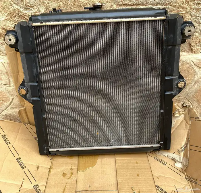 رديتر ربع وشاص اصلي وكاله من 2010 وفوق 0