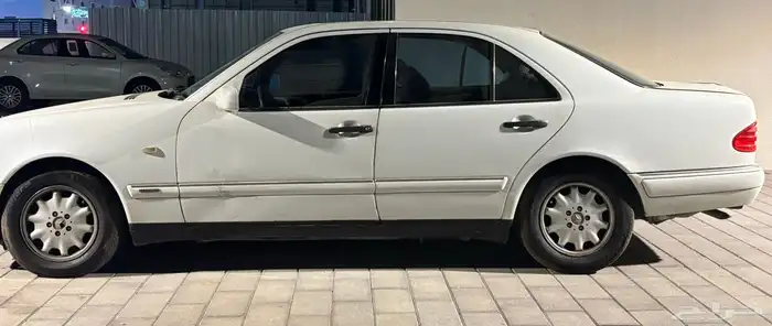 للبيع مرسيدس E240 5