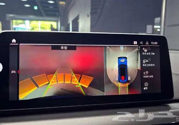 BMW M5موديل 2023 11