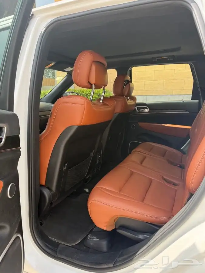 شيروكي srt 2014 16