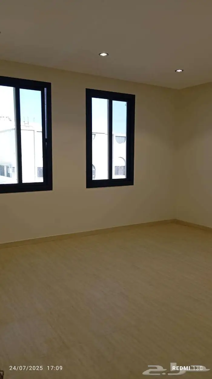شقق تمليك من 6غرف بالبيعه الطائف ب 620الف 0