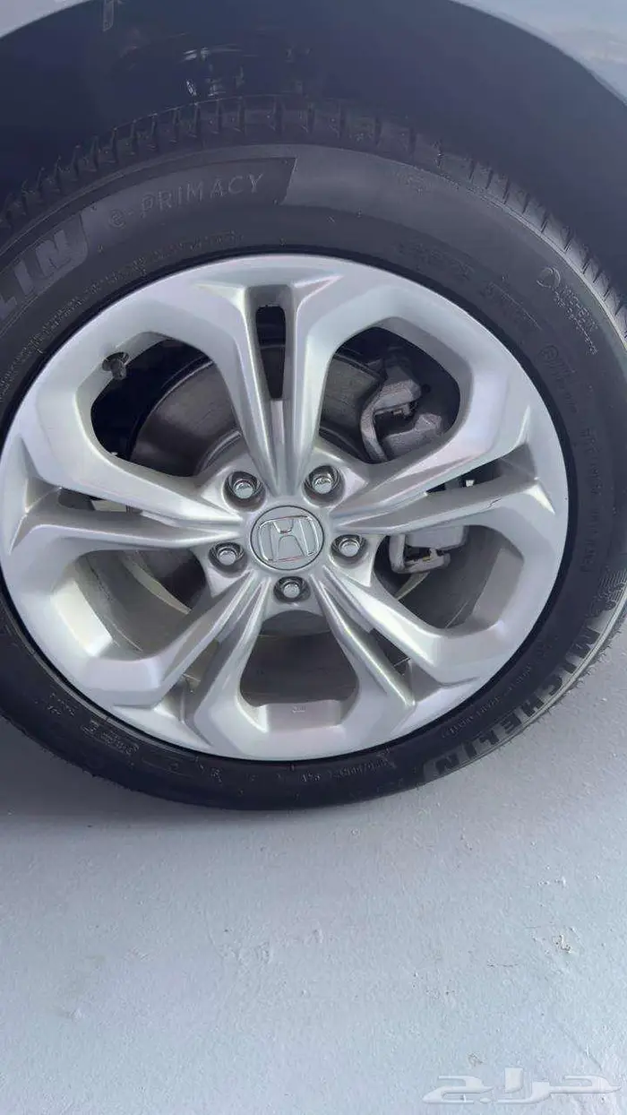 هوندا اكورد 2025 LX 4