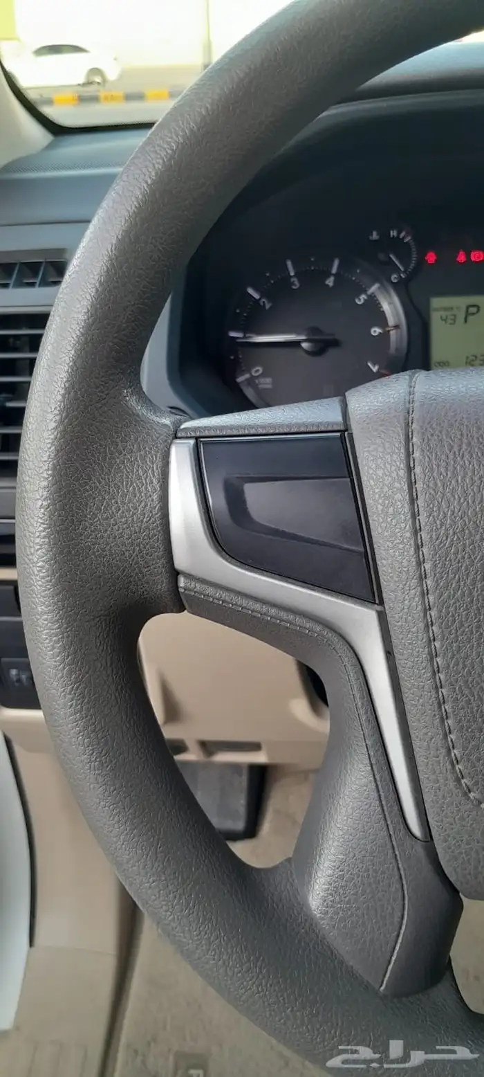 تويوتا برادو 2019 بحالة الوكاله 13