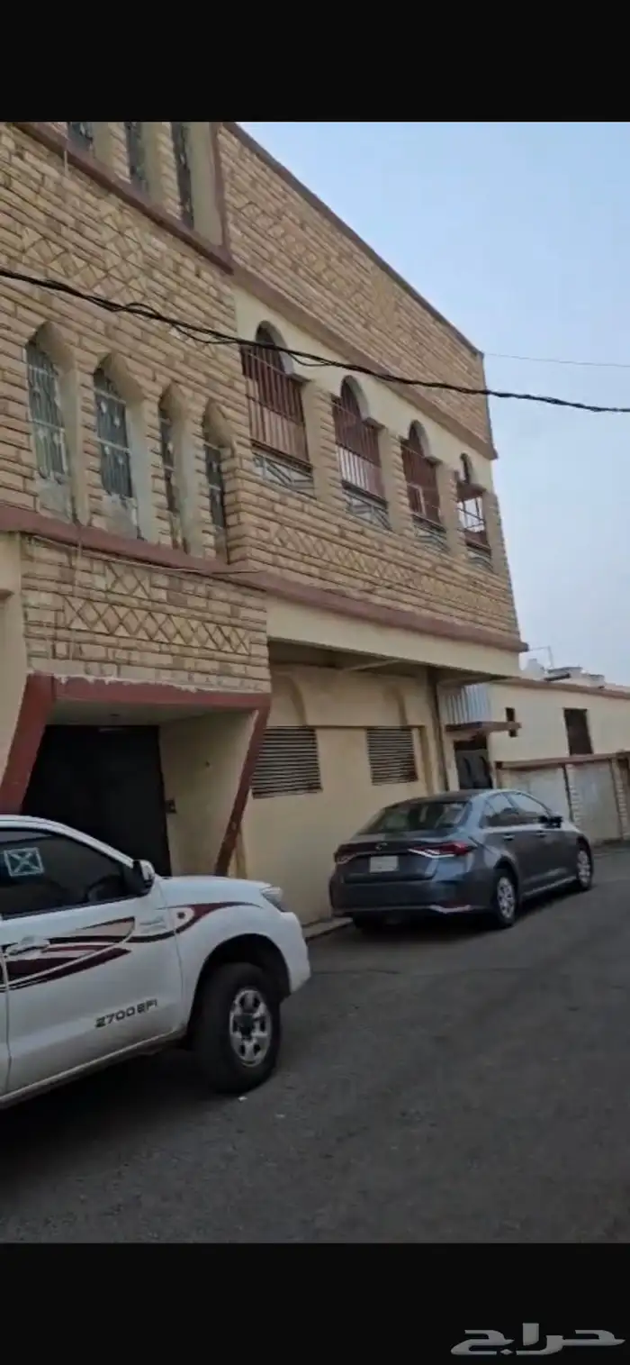 عماره كبير في صفوان  احد رفيده للبيع 1185م شقق4 للبيع 900الف 0