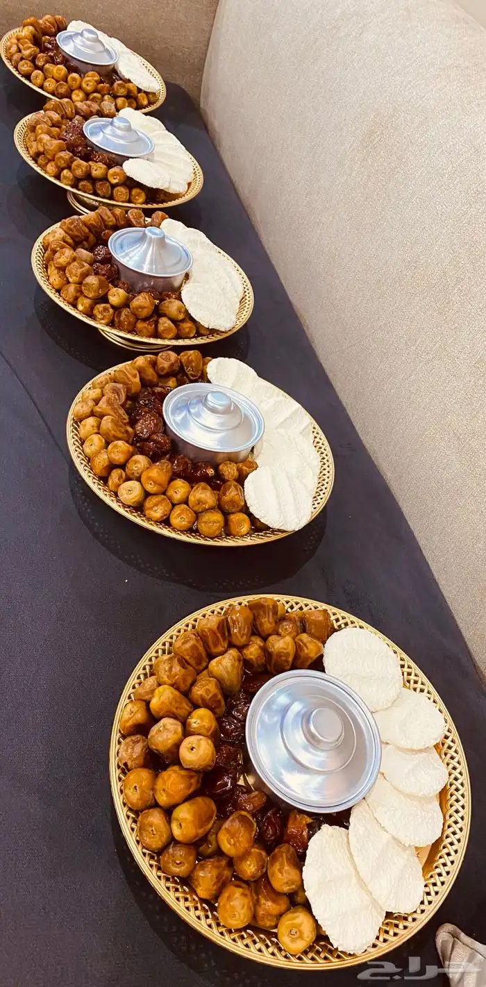 صواني تمر ومضير وسمن للمناسبات 25