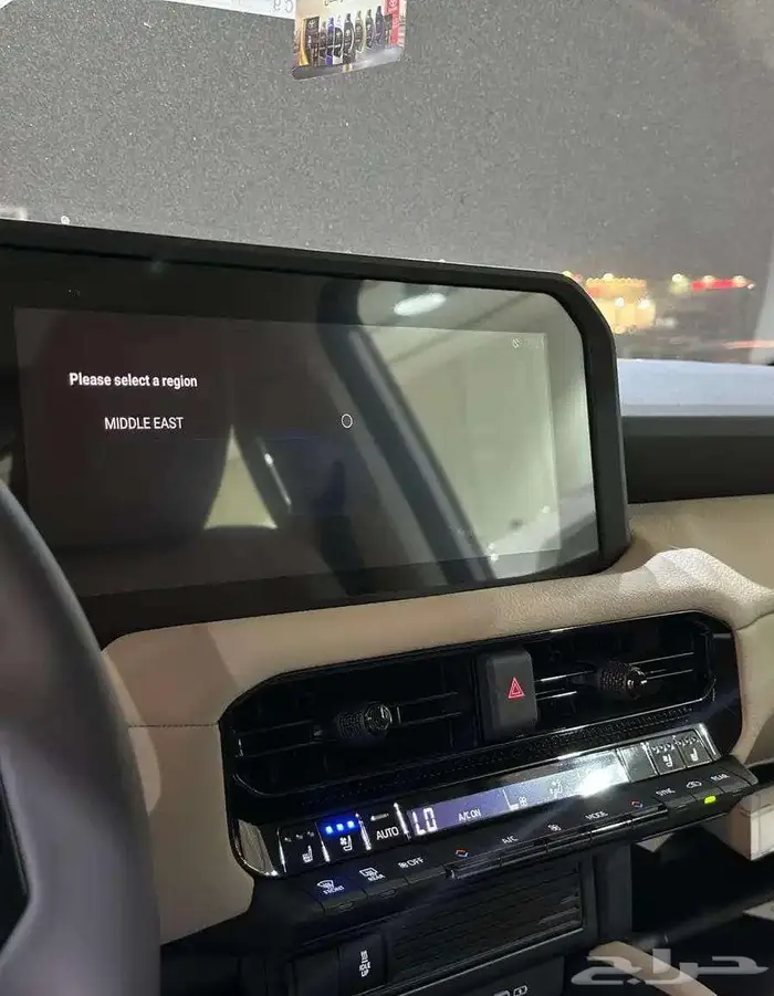 تتوفر فئات برادو 2025 اصفار لمبيعات البنوك بأقل ربح 0.35 5