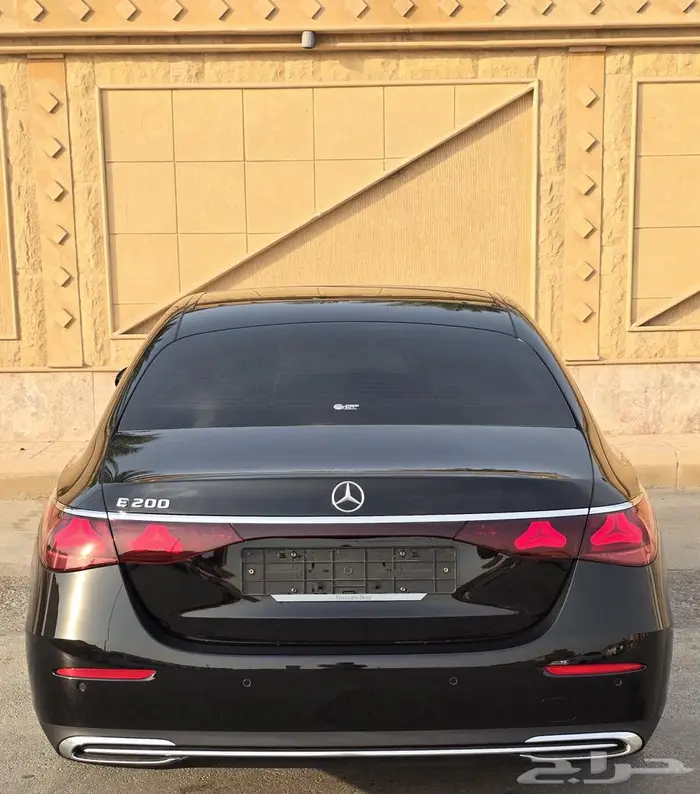 مرسيدس E200 موديل 2025 مرسيدس اصفار 4