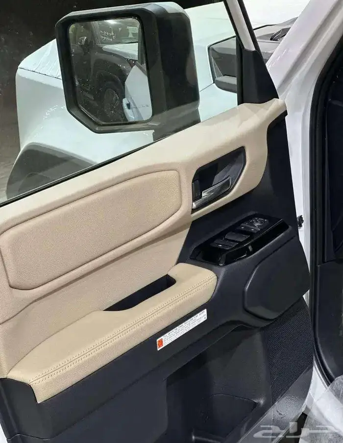 تتوفر فئات برادو 2025 اصفار لمبيعات البنوك بأقل ربح 0.35 0