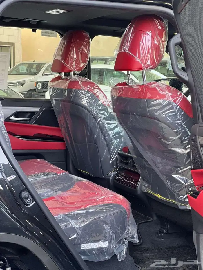 لكزس اف سبورت الساير اسود 2025 10