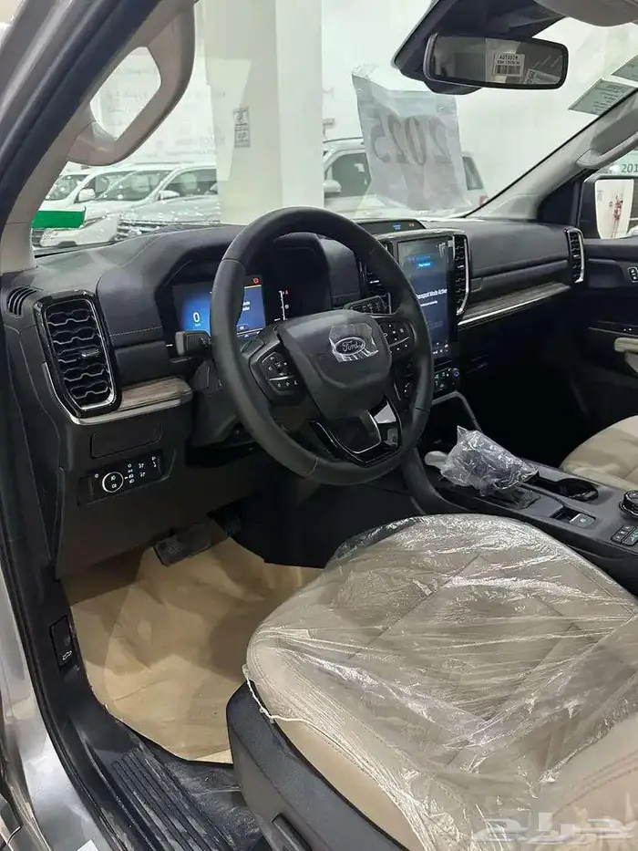 فورد ايفرست XLSبنزين 2025 4