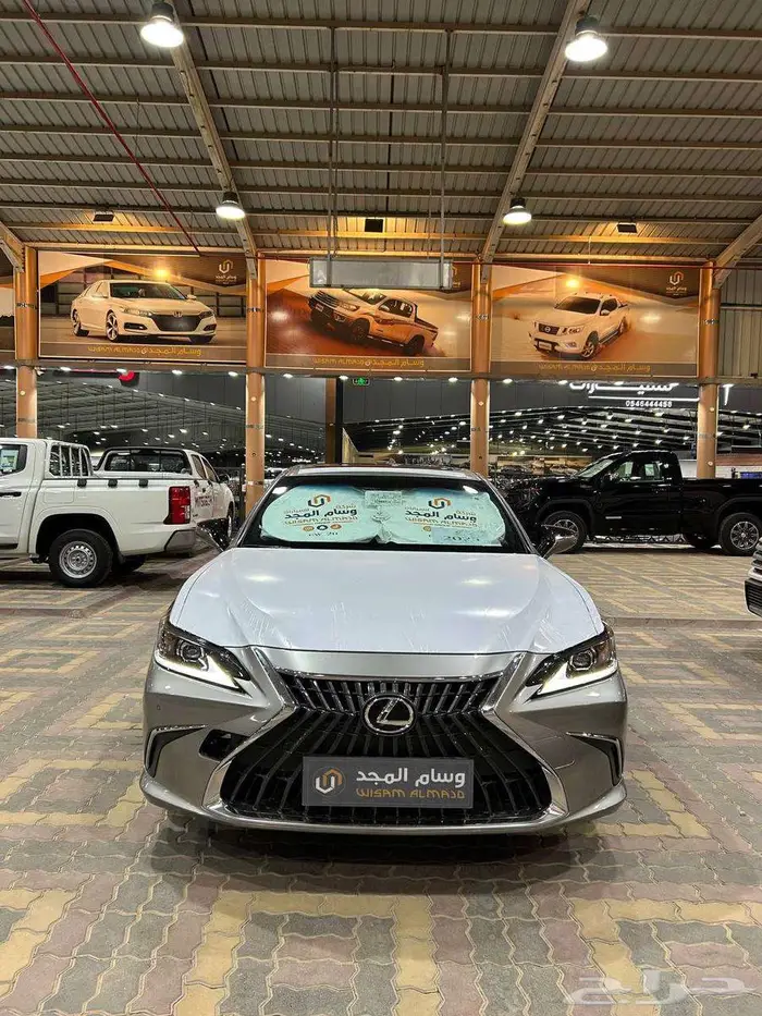 عرض خاص لكزس ES 250 AA بنزين موديل 2025 بطاقه جمركيه 2