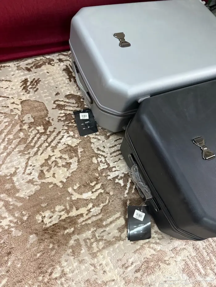 شنطتين للبيع جديدة سعر البيع ب 150 0