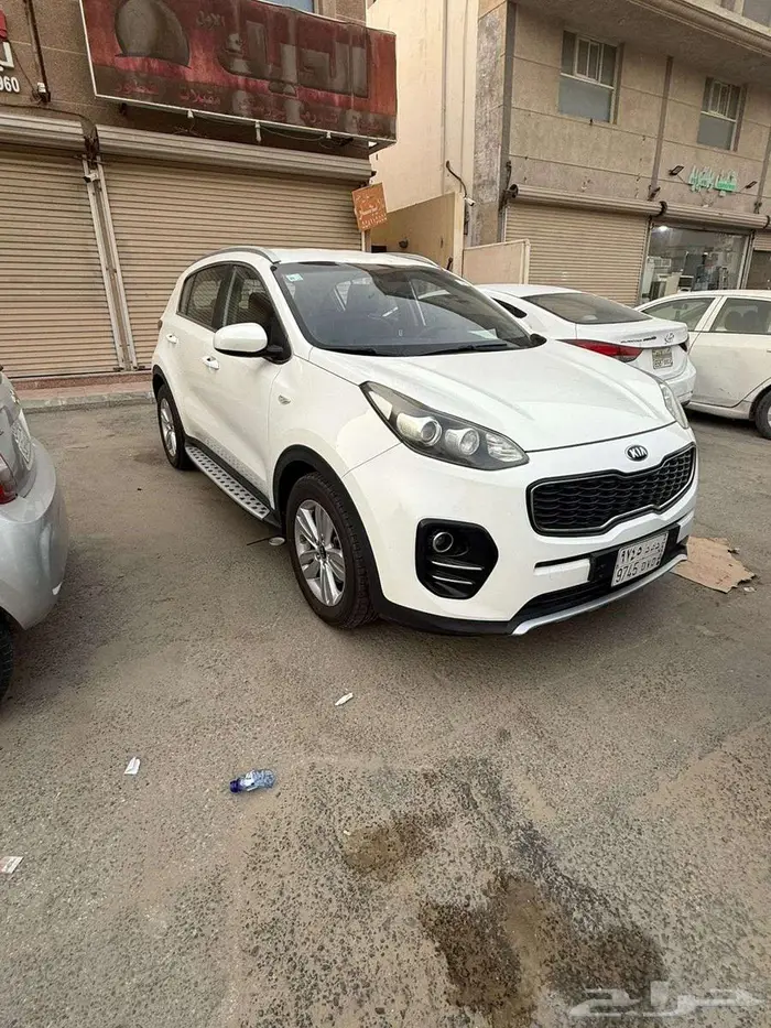 كيا سبورتاج AWD 2016 أبيض لؤلؤي - نظيفة جدا 1