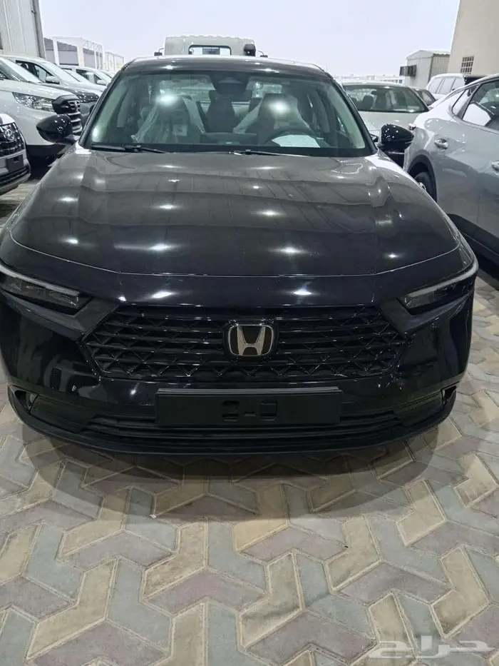 هوندا أكورد نص فل موديل 2025 - EX 1