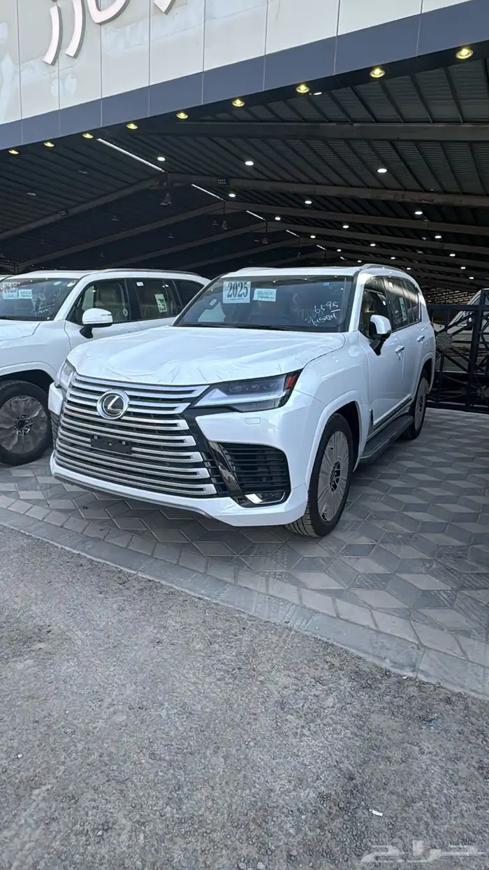 لكزس 2025 LX600 BB عبداللطيف جميل 0