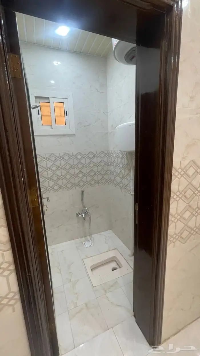 شقه ارضيه حي الاخضر للبيع 4