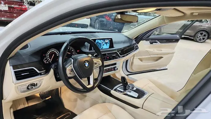 بي ام دبليو 730li 2017 23