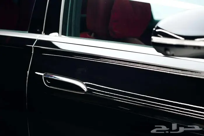 مرسيدس S 500 موديل 2024 خليجي أسود أحمر 21