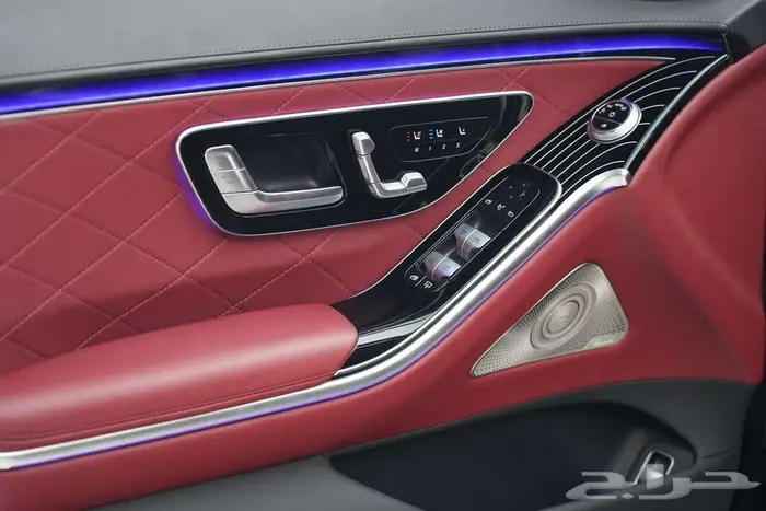 مرسيدس S 500 موديل 2024 خليجي أسود أحمر 13