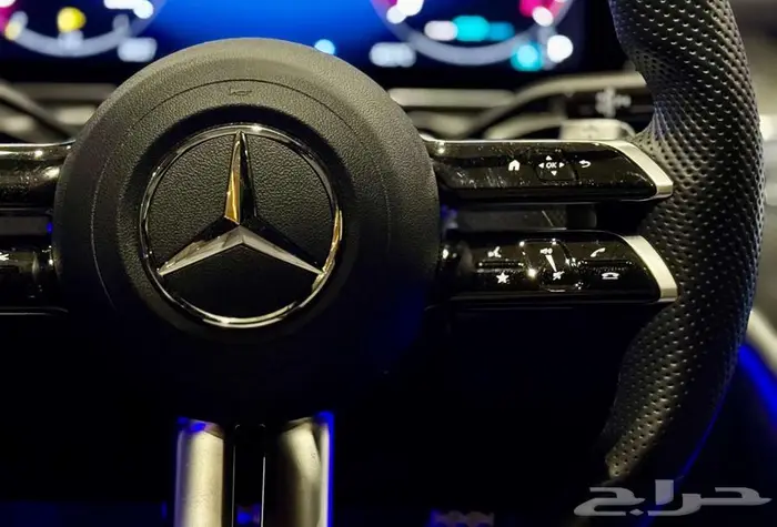 مرسيدس C300 4Matic AMG Line 2022 15