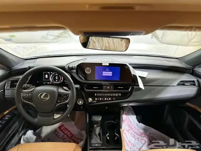 لكزس ES 250 AA موديل 2025 14
