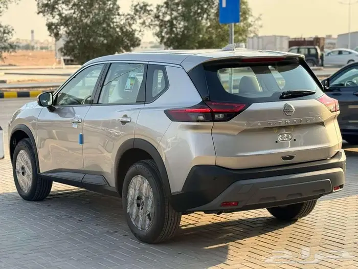 نيسان اكس تريل ستاندر 7 راكب بدون دبل موديل 2024 12