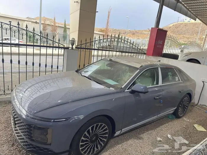 هيونداي ازيرا 2024 اصفار فيها ملاحظه بسيطه جدا موضحه بالصور 0