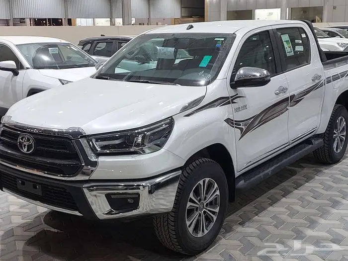 هايلوكس غمارتين S-GLX 4 4 اوتوماتك بنزين2025 عرض خاص 1