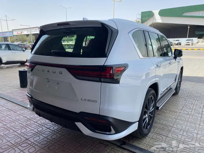 لكزس LX600 اف سبورت - سعودي- 2025 ابيض 13